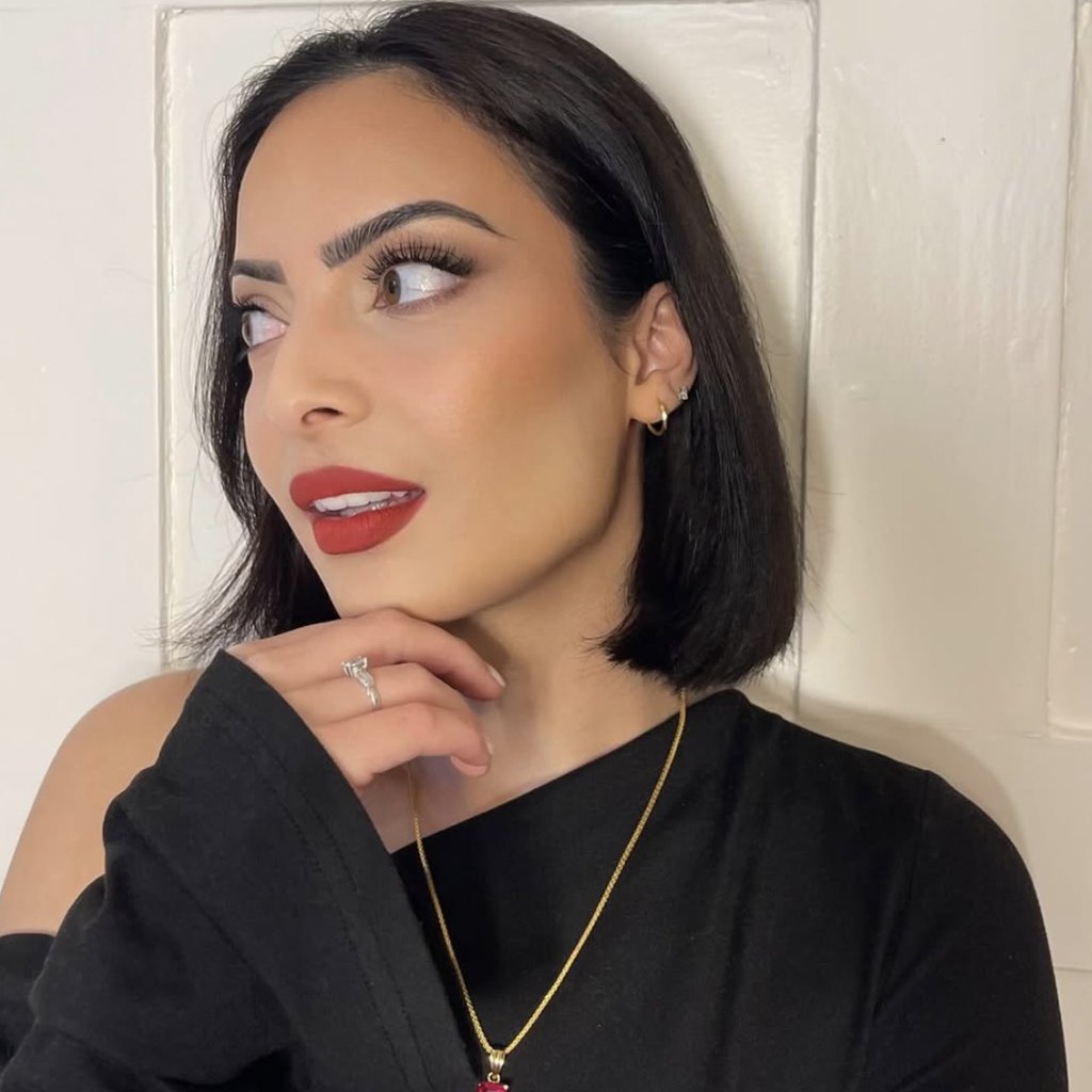 Bold Red Lips — Instagram Post